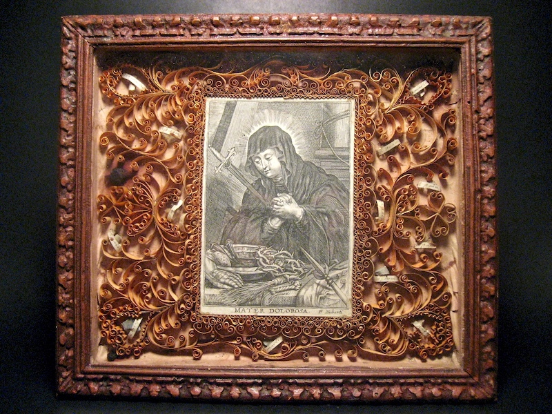 フランスアンティーク 天使に囲まれた聖母マリアと子供キリスト 額装