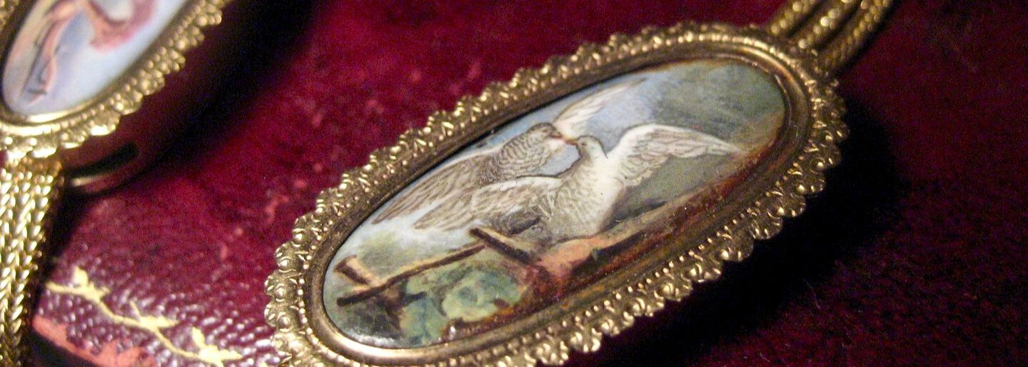 アンティークジュエリー